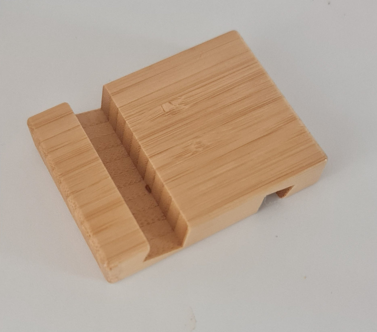 Support Smartphone WOOW™ en Bois – Élégant, Compact ou Ultra Stable